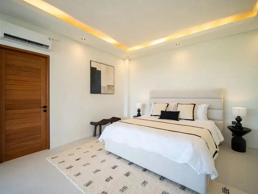 Modern Tropical Villa With Paddy Field View In Canggu Berawa - Image 8 of 9
