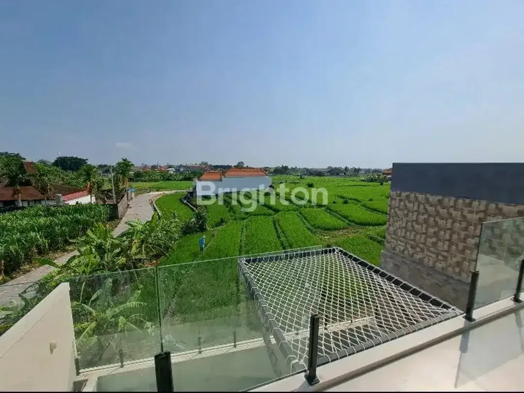 3 BDR FURNISHED VILLA NEXT TO A RICE FIELD at CANGGU - Image 6 of 8