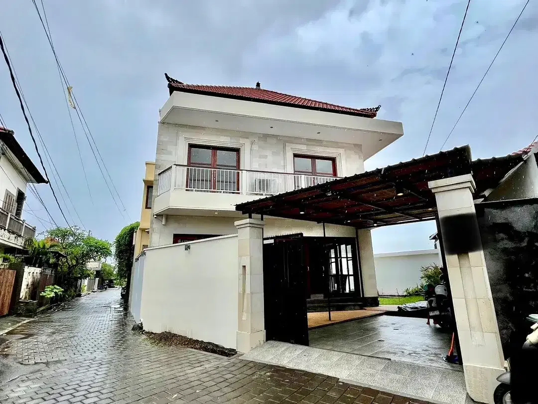 ID:E-31 Disewakan Rumah Sanur Denpasar Bali Dekat Renon Sesetan Panjer - Image 1 of 9