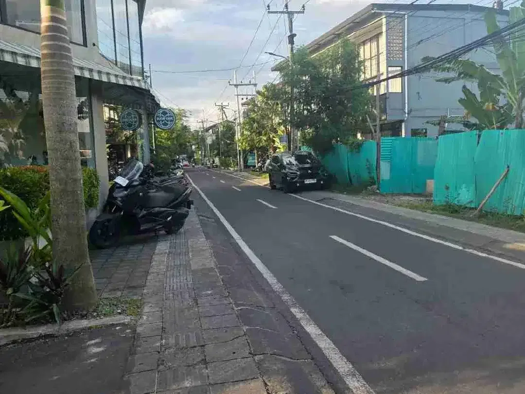 Di jual Tanah 913m² yang terletak di kawasan Berawa canggu dekat dengan atlas - Image 3 of 10