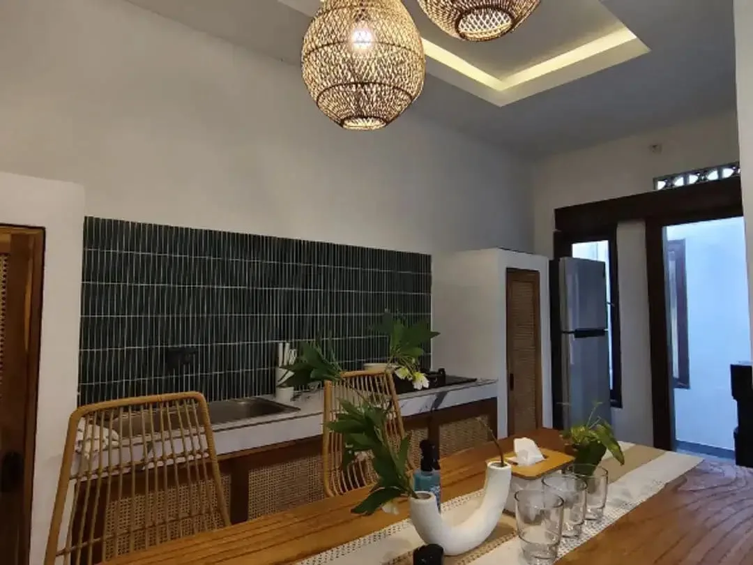 VILLA MODERN TROPIS DI PENGIASAN SANUR DENPASAR - Image 5 of 10