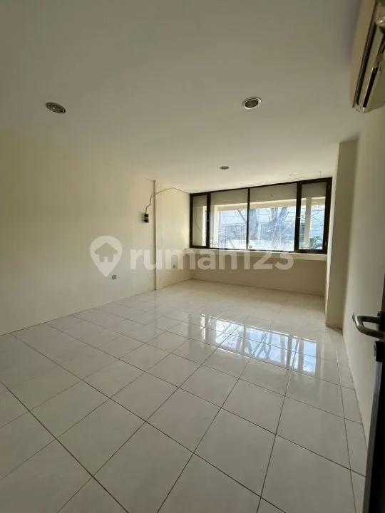 Dijual Ruko 2 Lantai Strategis di Jalan Diponegoro - Denpasar - Image 2 of 4