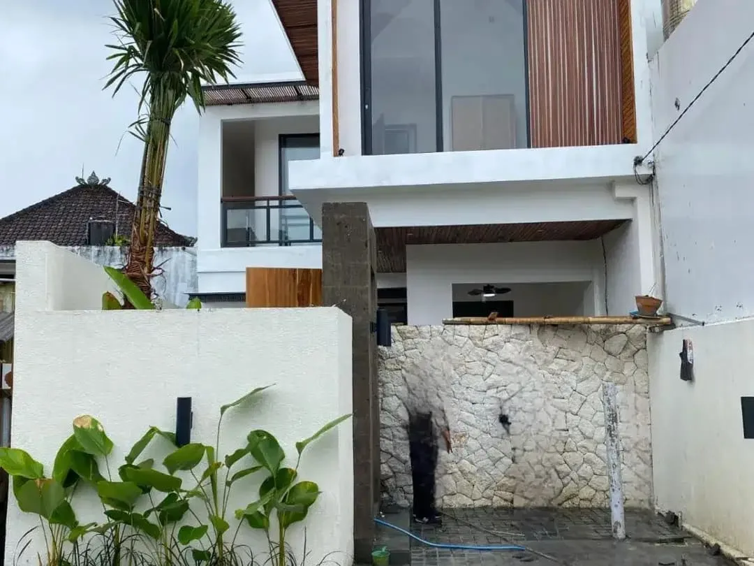 Villa Modern Tropical Harga Terjangkau Area Munggu Tabanan - Image 2 of 10