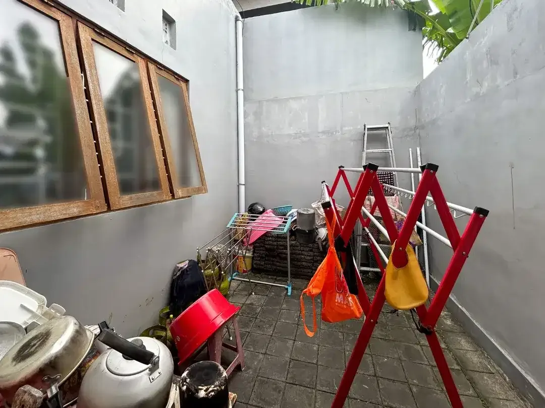 Dijual Rumah 2 Kamar Tidur Nyaman di Denpasar Barat Bali Freehold SHM - Image 8 of 9