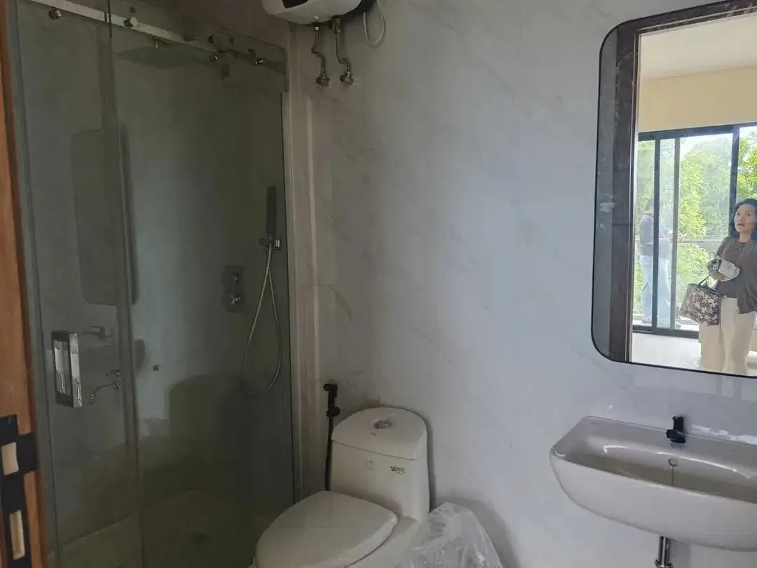 VILLA READY UNIT FURNISHED 2LT VIEW SAWAH LOKASI PERERENAN CANGGU - Image 4 of 10