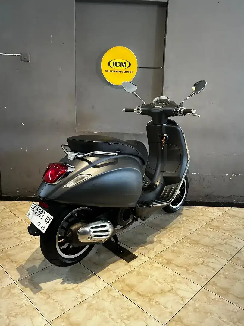 DP 500k / BUNGA MENURUN 2% / PIAGGIO VESPA SPRINT TAHUN 2019 - Image 4 of 7