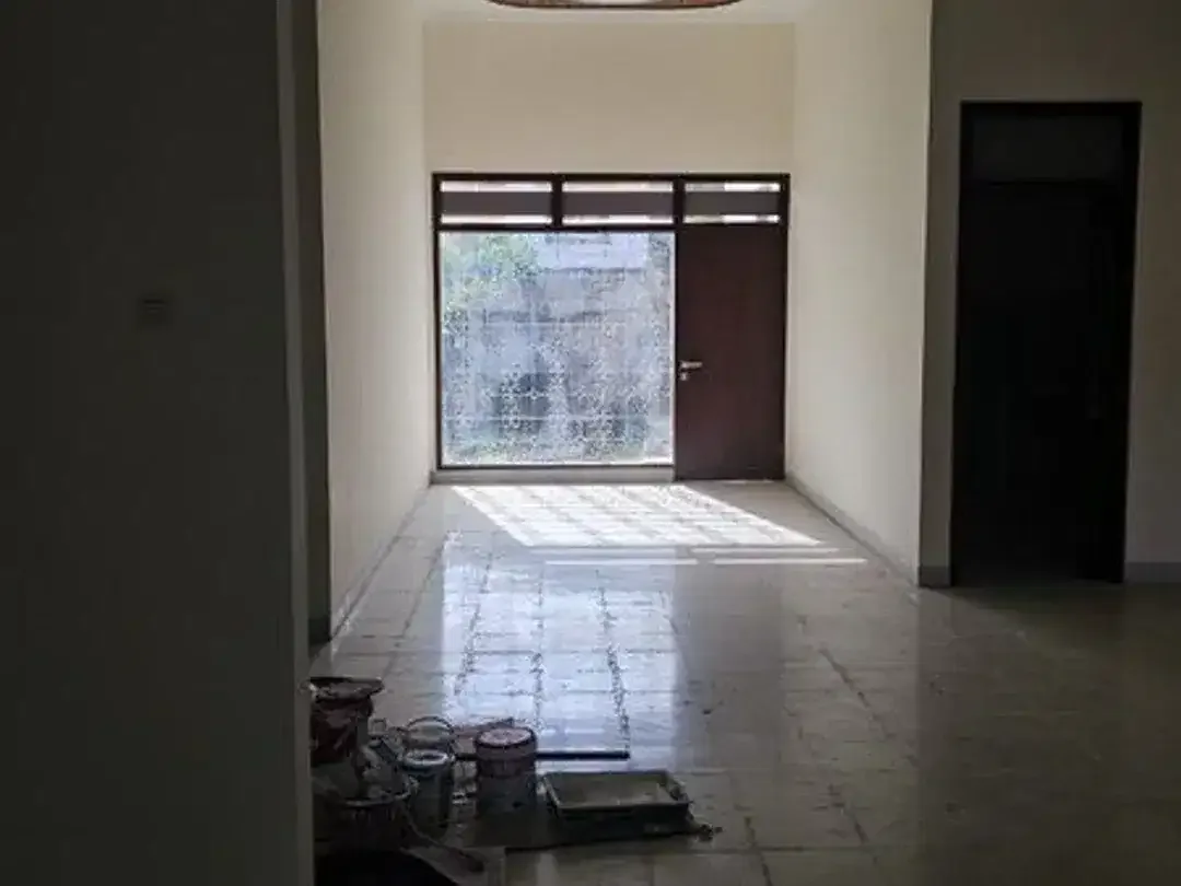 FOR SALE - Rare 900 sqm Land + 200 m2 House in Exclusive Renon, Denpasar - BALI - Image 9 of 10