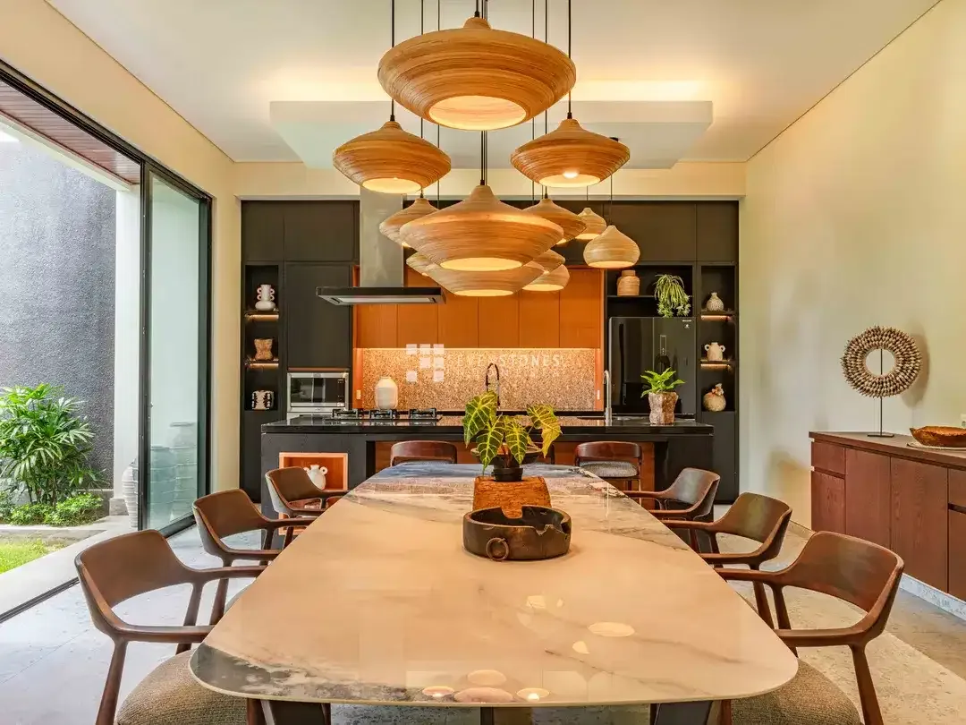 Brand New 3-Bedroom Luxury Villa For Sale Freehold In Ungasan - Image 8 of 10