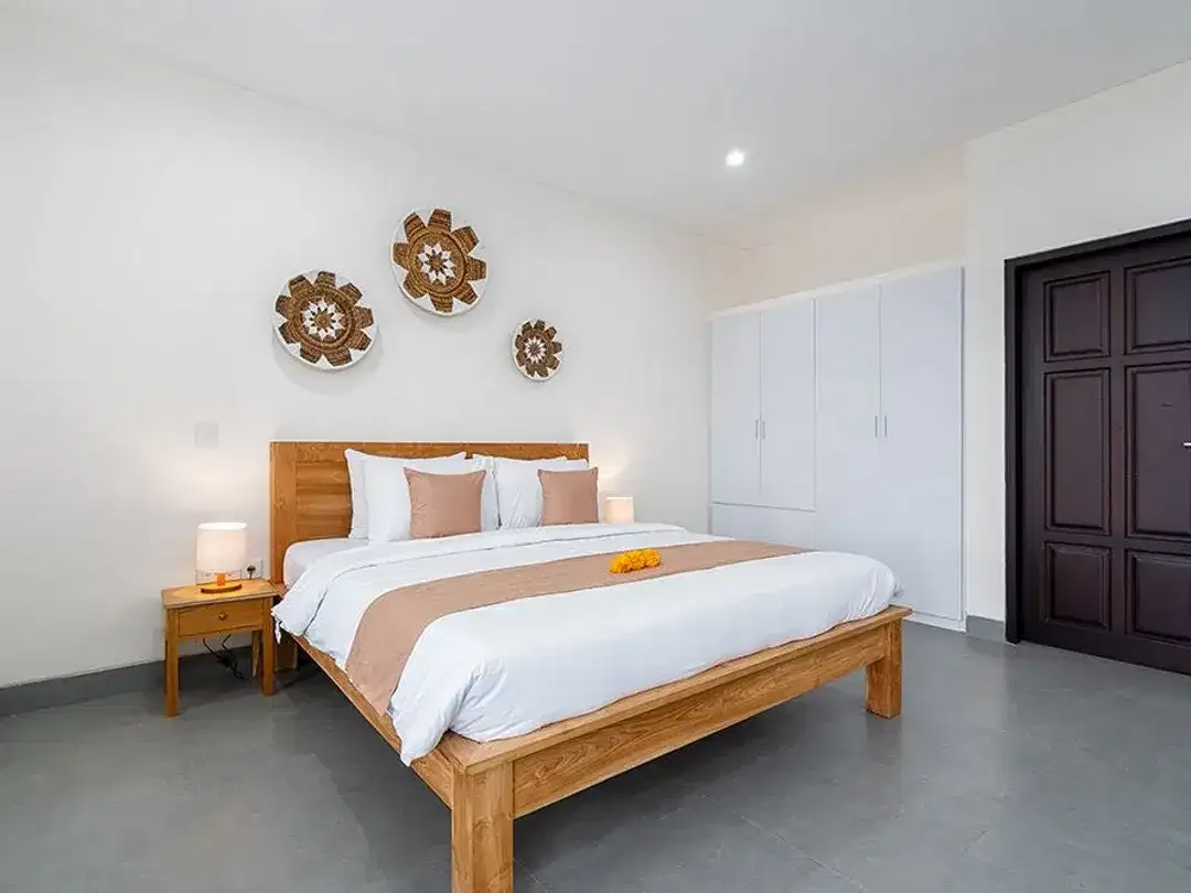3Br Villa In Strategic Location Padonan, Close To Canggu - Image 8 of 10