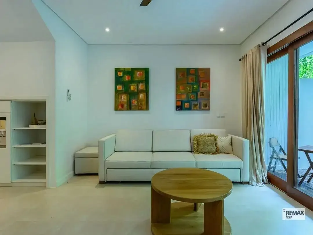 Modern 2-Bedroom Townhouse With Up To 65-Year Leasehold In Sanur - Image 5 of 10