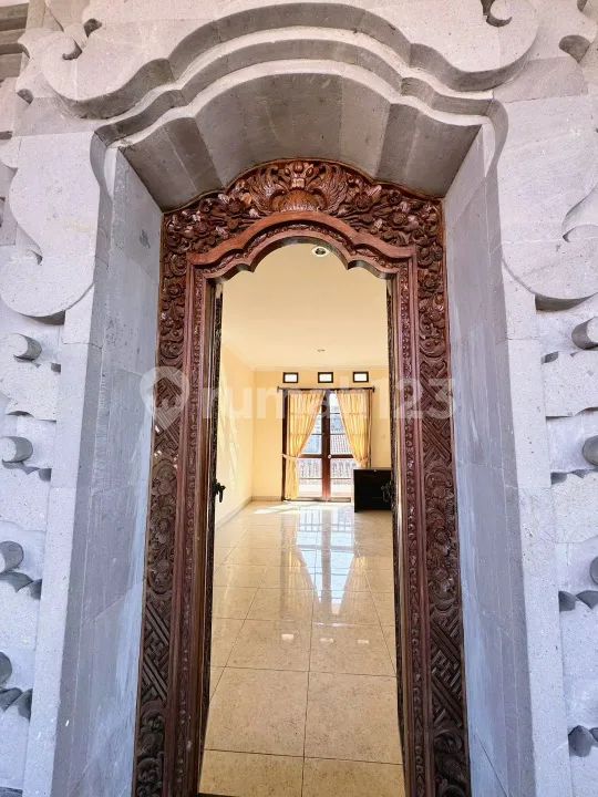 Rumah 2 Lantai Denpasar Selatan 4Kamar Tidur - Image 4 of 4
