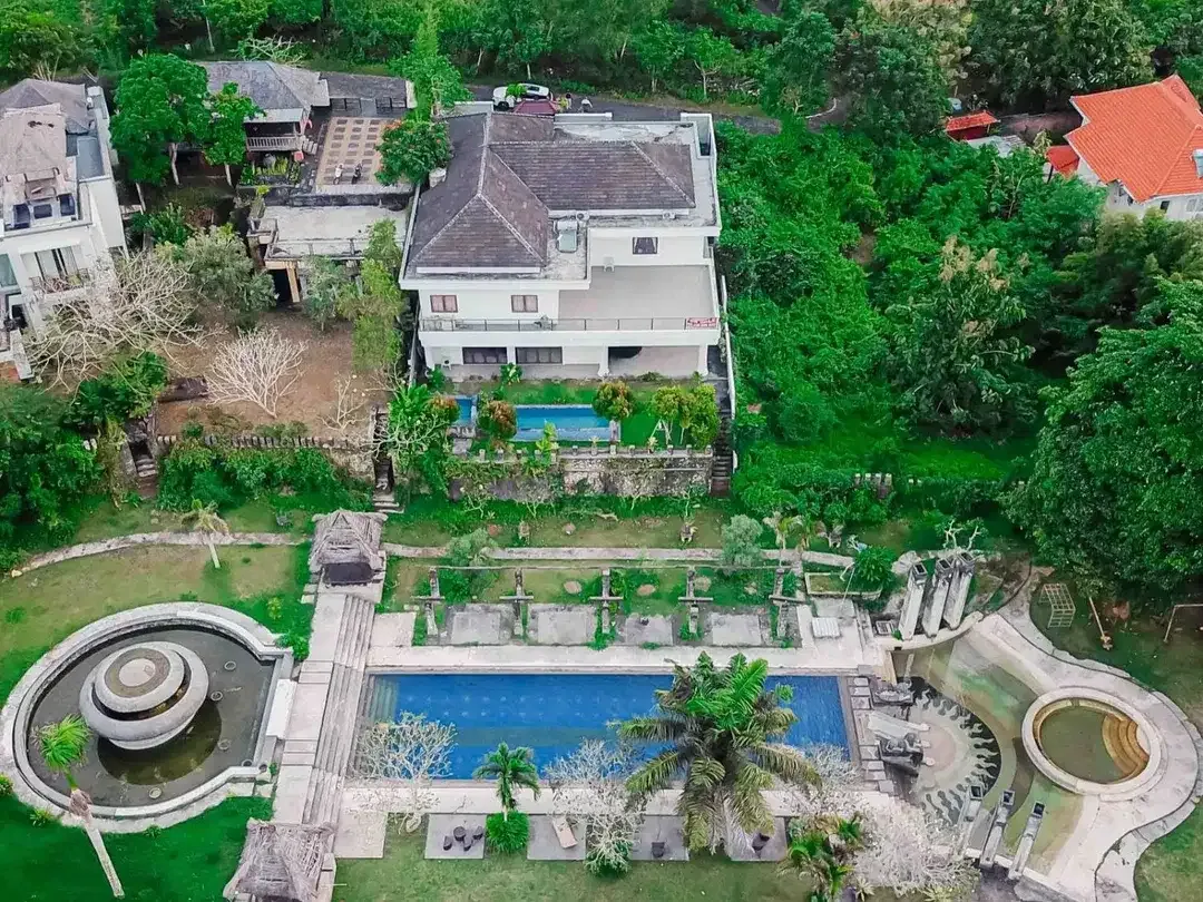 LUXURY VILLA FOR SALE — PECATU, BALI - Image 1 of 10