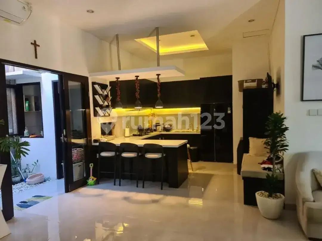 Dijual Cepat Rumah Modern Minimalis di Taman Griya Jimbaran - Image 10 of 10