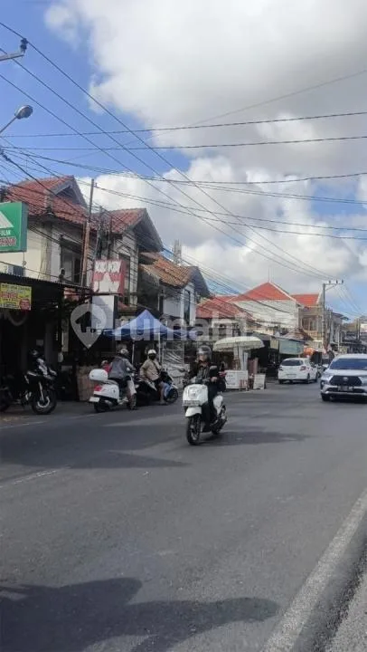 Dijual Cepat 3 Ruko + Rumah Tinggal Strategis di Taman Griya Jimbaran - Image 2 of 4