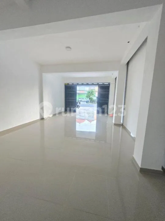 Ruko 3 Lantai Jalan Utama Cokroaminoto Denpasar - Image 2 of 4
