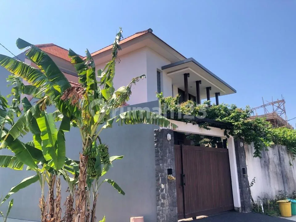 Modern 3-Bedroom Villa In Kutat Lestari Sanur - Near Beach & International Hospitals - Image 1 of 4