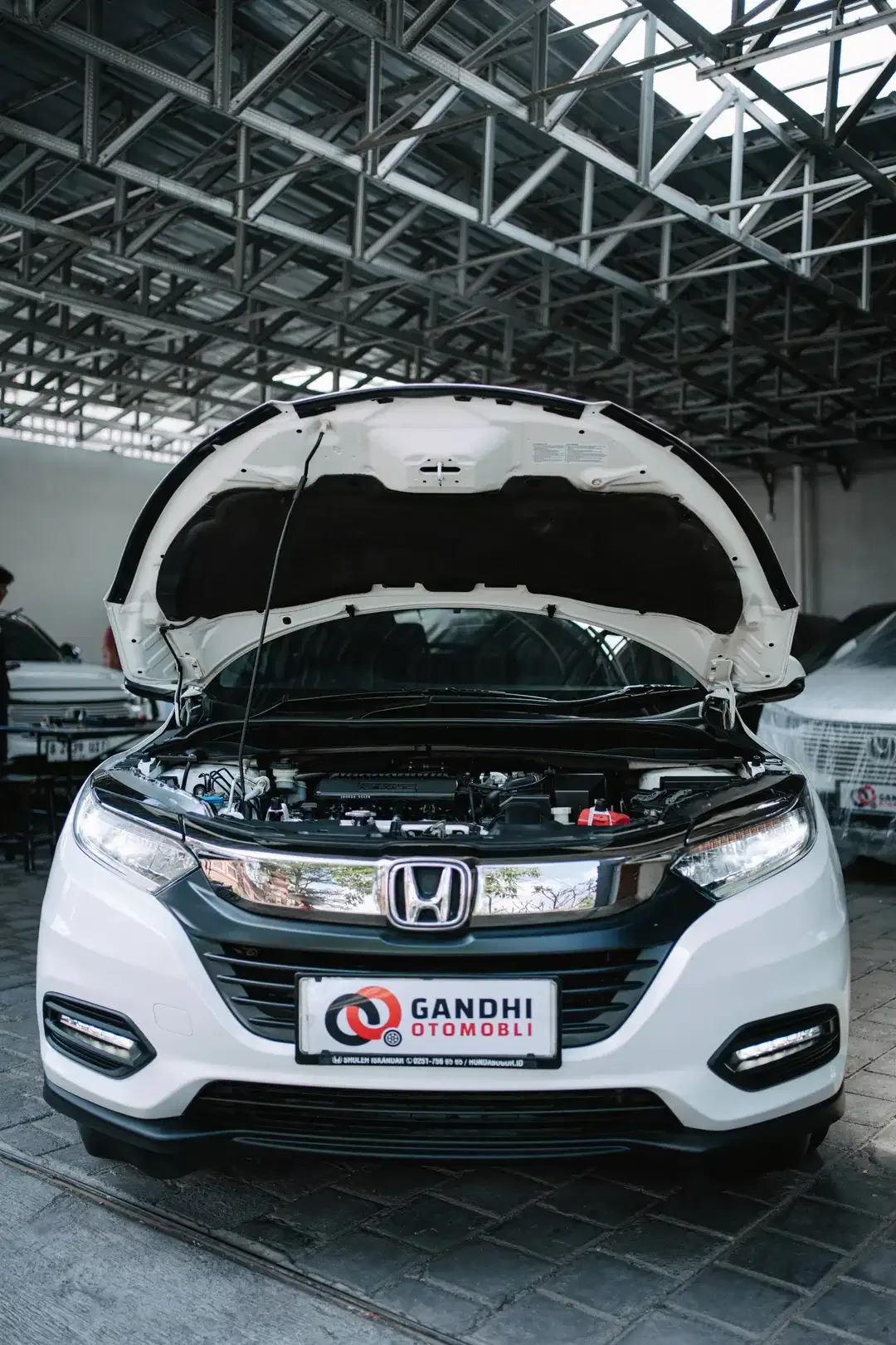 HONDA HRV SE 1.5 CVT 2015 MATIC PUTIH - Image 4 of 10