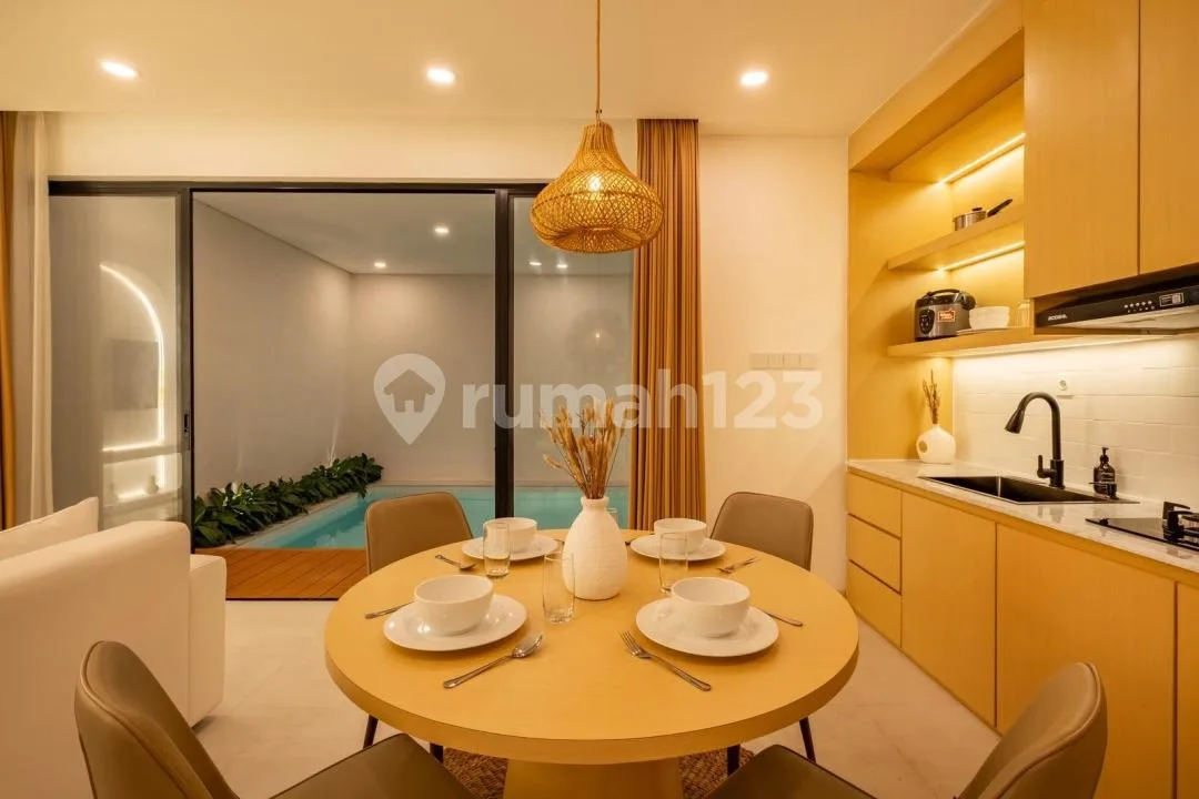 Villa Freehold 3Br Private Pool Fully Furnished Kerobokan - Image 4 of 4