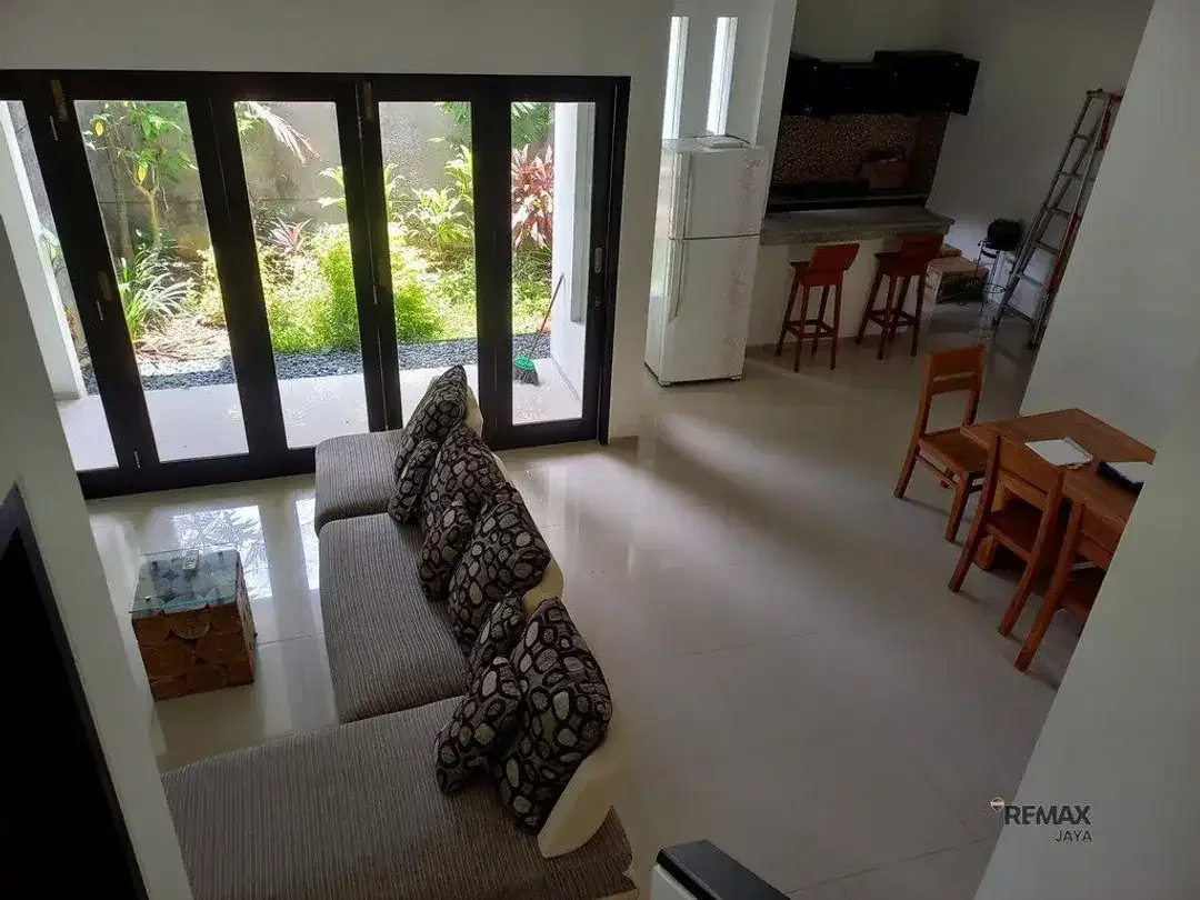 Villa 3 Kamar Tidur Siap Huni Disewakan di Kerobokan, Kuta - Image 2 of 8