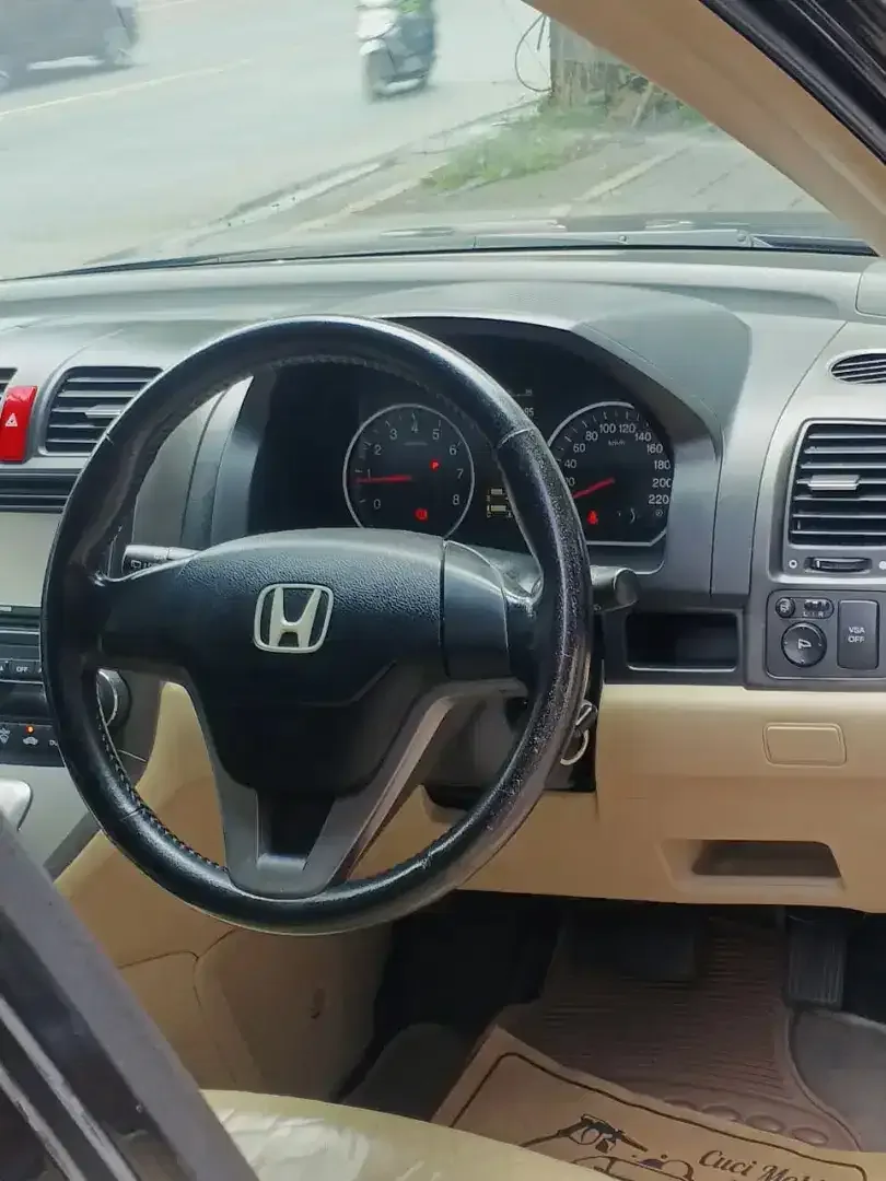 HONDA CR-V 2.4 MATIC ASLI BALI LOW KM 70 RB ISTIMEWA - Image 7 of 10