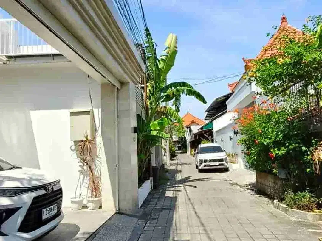 Premium Modern 3+1BR Villa for Sale in Central Kerobokan - Image 6 of 10