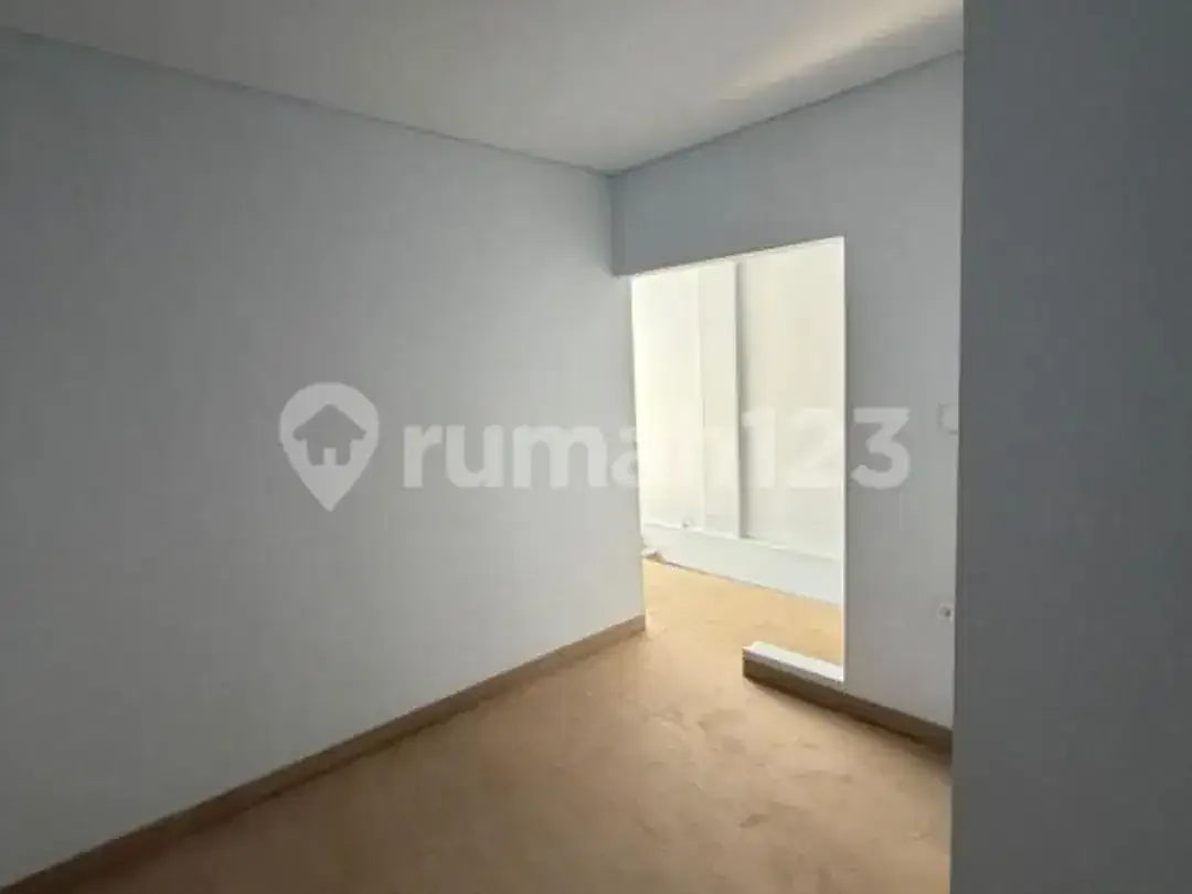 Brand New Semi Villa Modern Style At Kerobokan - Image 9 of 10