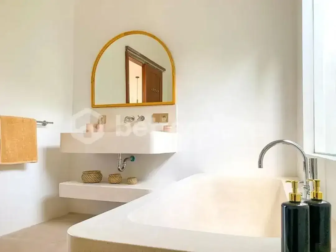 Charming Modern Villa in Kayu Tulang, Canggu 1 Bedroom Investment Opportunity - Image 6 of 10
