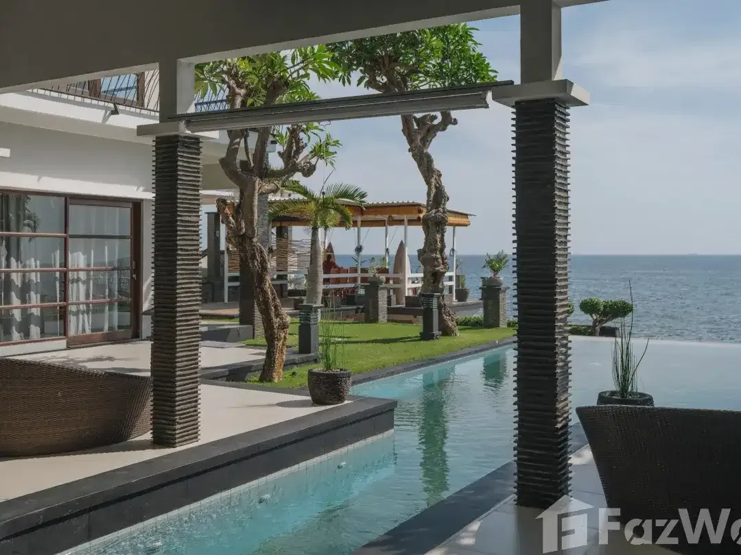 6 Bedroom Villa for sale in Tejakula, Bali - Image 2 of 9