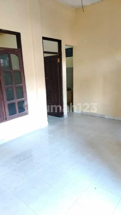Rumah Sewa Murah di Renon Min 2 Th Sewa Siap Huni - Image 1 of 4