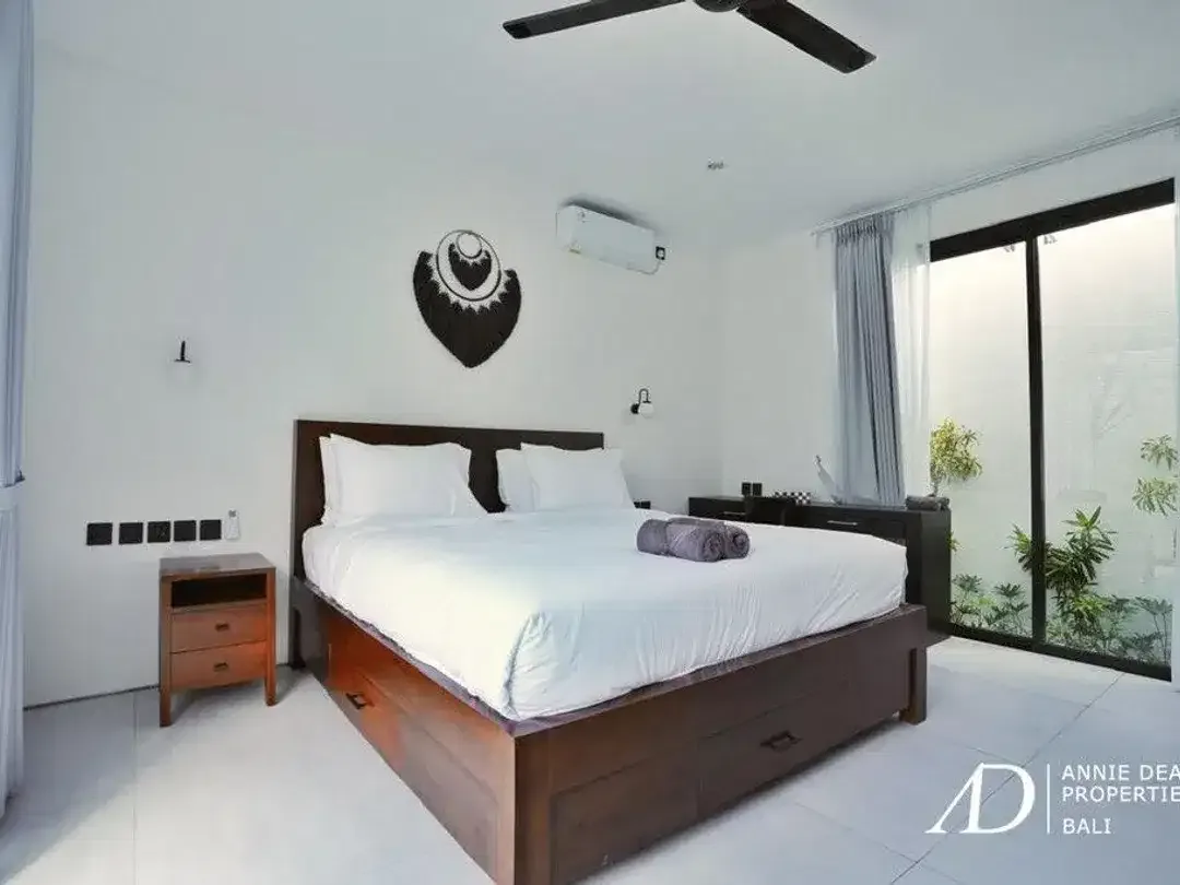 FREEHOLD | BRAND-NEW 3-BEDROOM VILLA IN CANGGU - TUMBAK BAYUH - Image 3 of 10