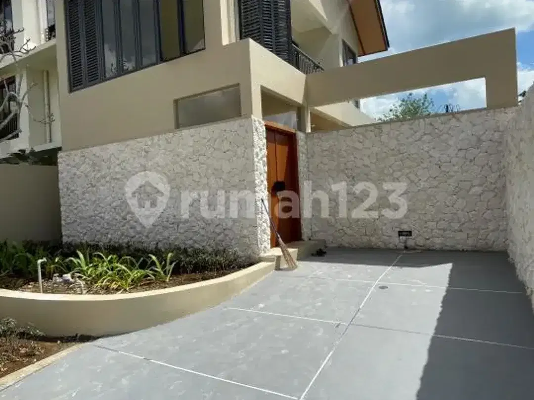 Villa Mewah Area Hotel Ayana Type Spring 3 Bed Room 2 Lantai Jimbaran Bali - Image 3 of 10