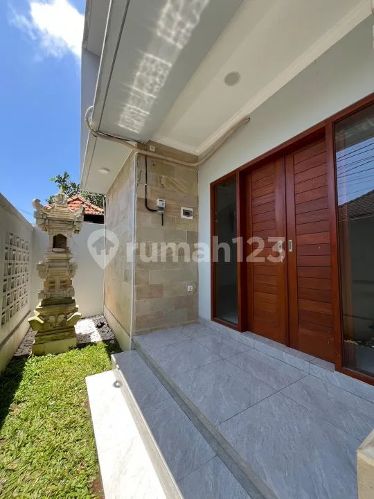 Rumah Style Villa Semi Furnished di Sanur Bali - Image 2 of 4