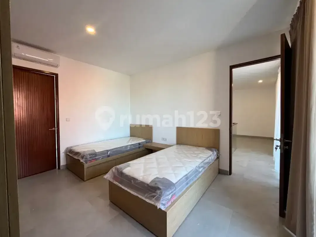 Exclusive Brand New Villa For Rent In Kedampang Kerobokan - 3Br Fully Furnished Private Pool - Image 8 of 10