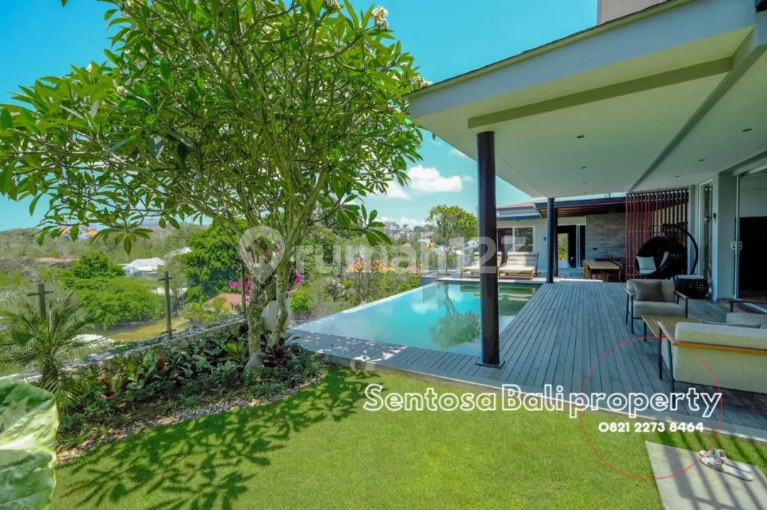 5 Bedrooms Villa 500m2 In Pecatu Ungasan Freehold - Image 1 of 4