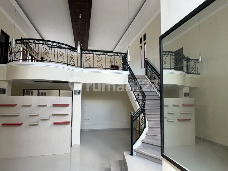 Dijual - Rumah Baru Direnovasi di Kerobokan Kelod Bali , Cocok untuk Rumah Tinggal Maupun Investasi Jangka Panjang - Image 4 of 4