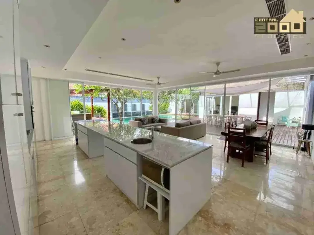 Dijual Villa Eksklusif Umalas, Kolam Renang Pribadi & Security 24 Jam - Image 4 of 10
