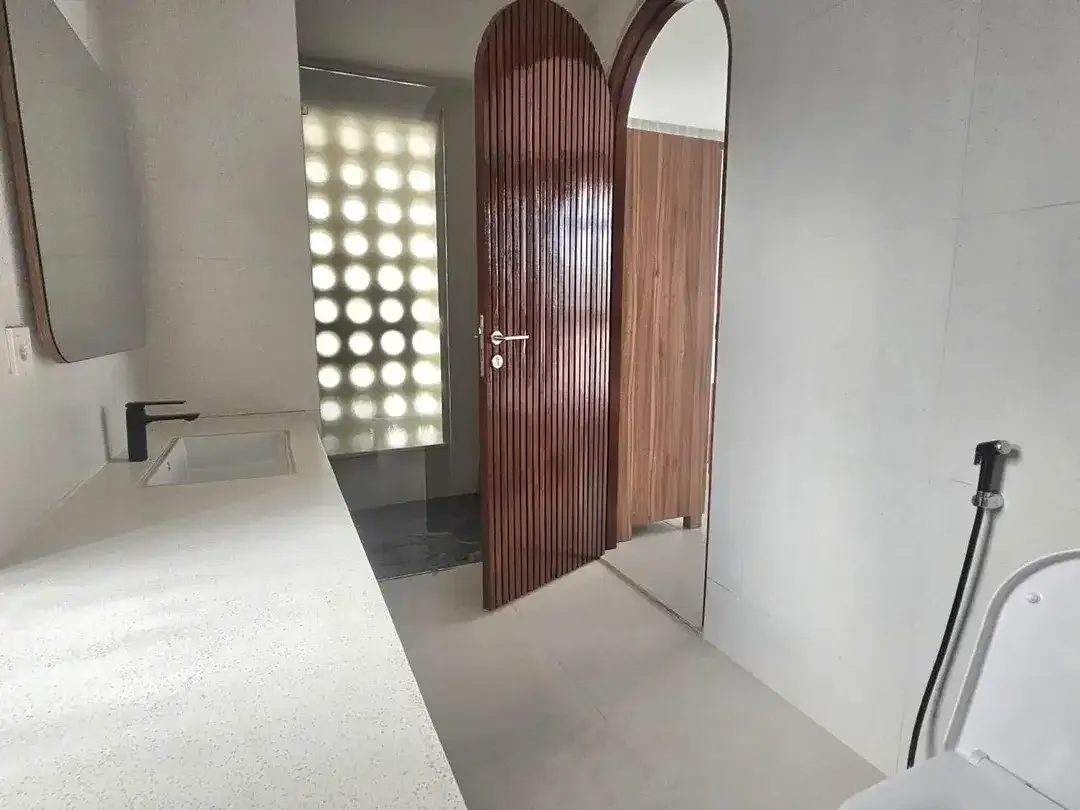 Dijual villa style Mediteranian lantai 2 lokasi Umalas Kerobokan - Image 9 of 10