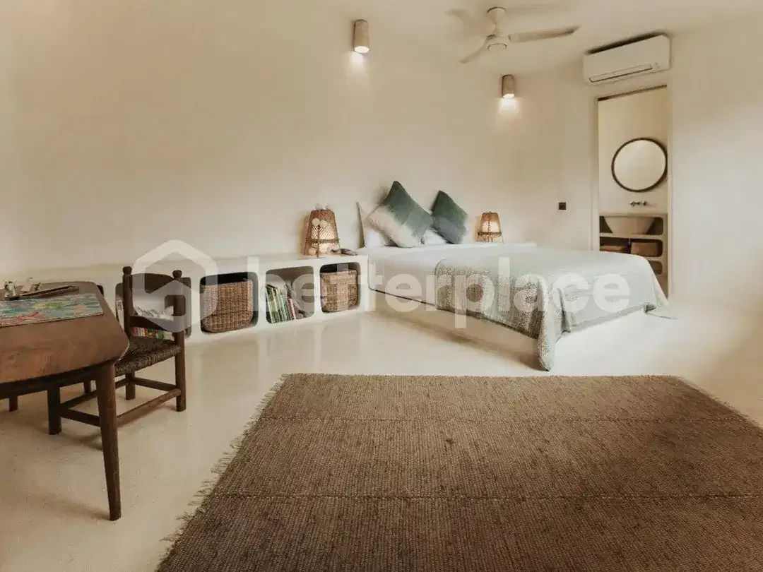 Freehold 4 Bedroom Seseh Villa Just 2 Minutes from the Beach – A Refined Investment Opportunity - Image 8 of 10