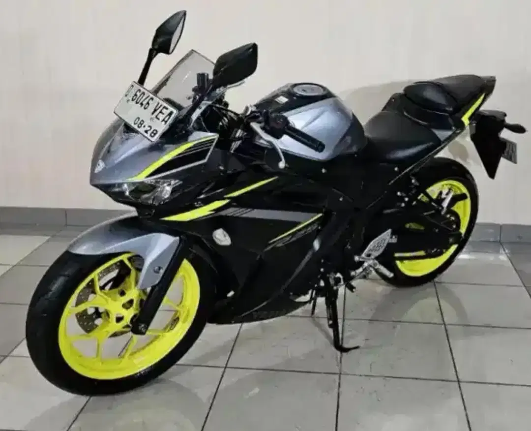 Yamaha R25 2018 ODO 14 Ribu KM Asli | Terawat - Image 1 of 1