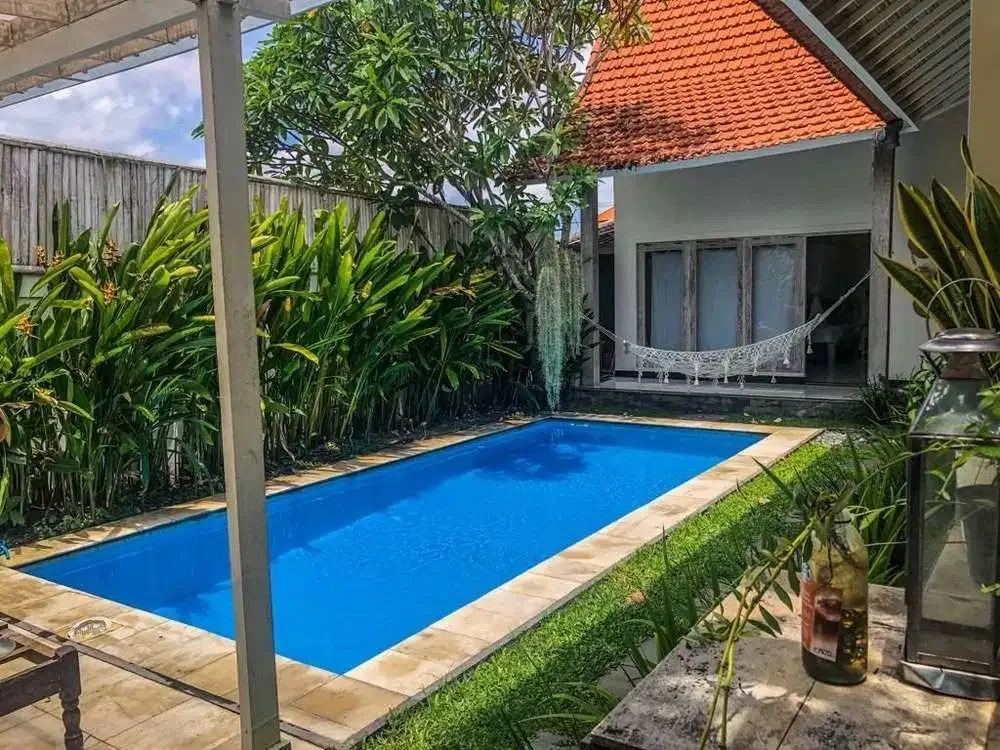DIJUAL VILLA MINIMALIS FURNISHED LOKASI PERERENAN - Image 5 of 10