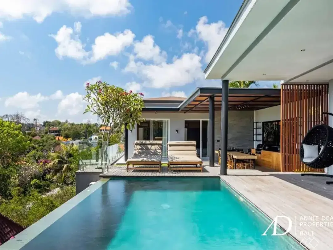 FREEHOLD | MODERN CONTEMPORARY 4-BEDROOM VILLA IN ULUWATU - Image 2 of 10