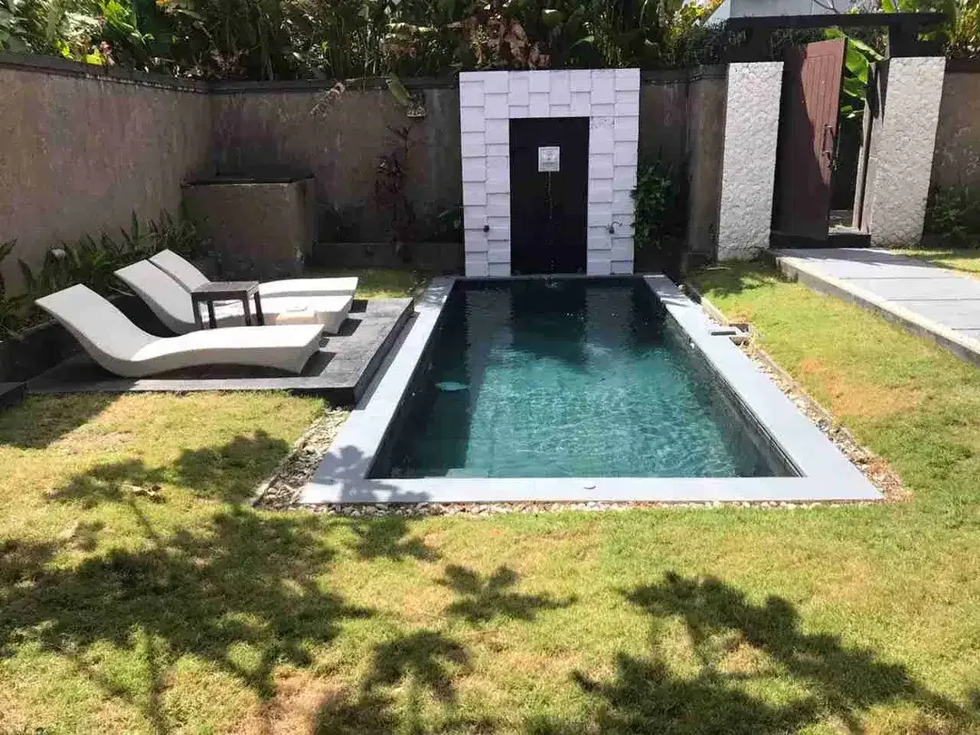 Villa furnished near gusto mertanadi electric bill included pet friendly sublease allowed strategic near seminyak - Image 2 of 10