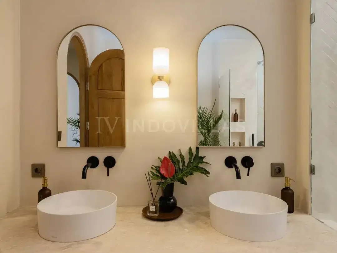Townhouse Leasehold 3 Kamar Tidur Bergaya Modern di Umalas - Image 10 of 10