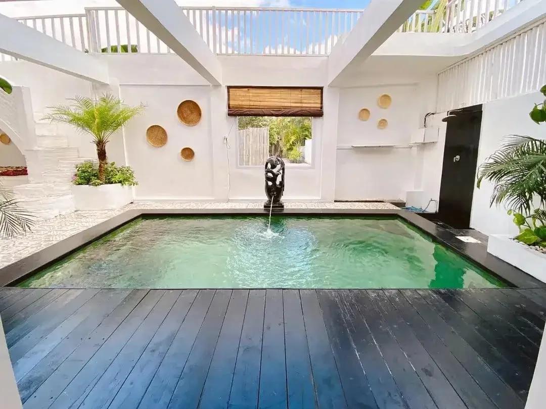 Vila Mewah Modern 3 Lantai dengan Rooftop di Seminyak Bali - Image 4 of 10