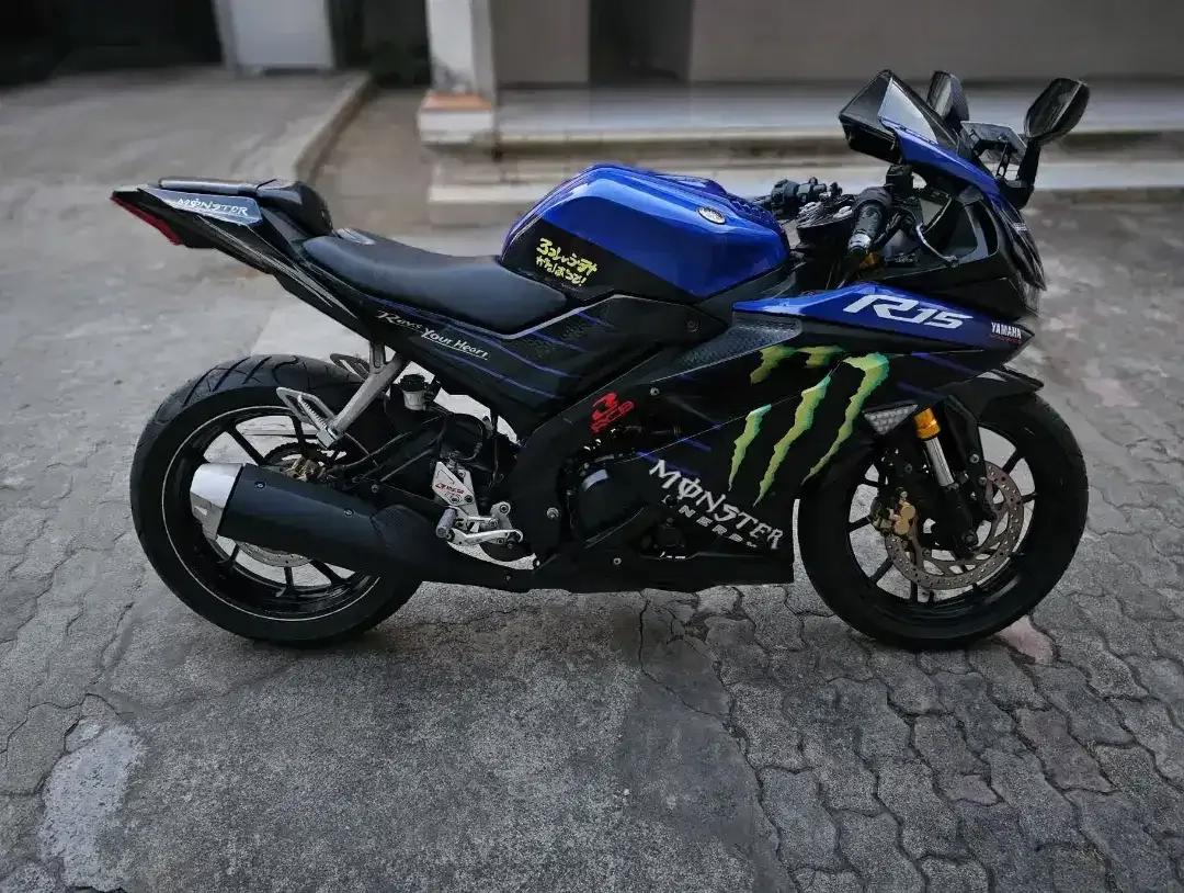 Dijual Cepat Yamaha R15 - Image 1 of 5