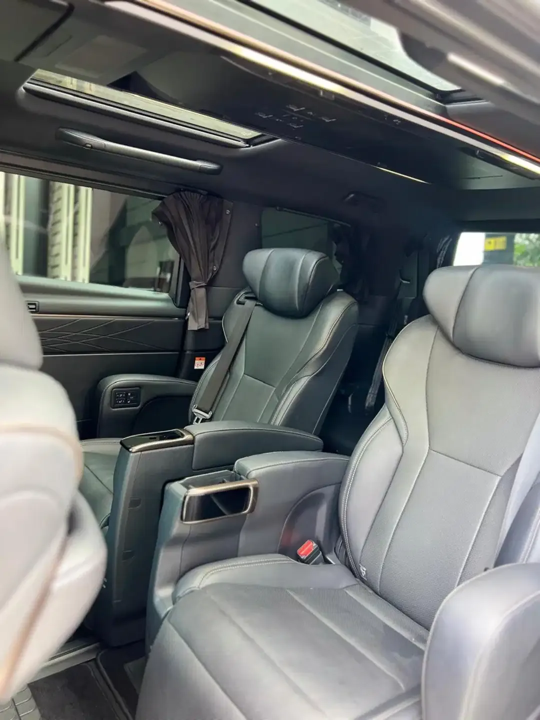 Toyota Alphard G 2023 Asli Bali - Image 9 of 10