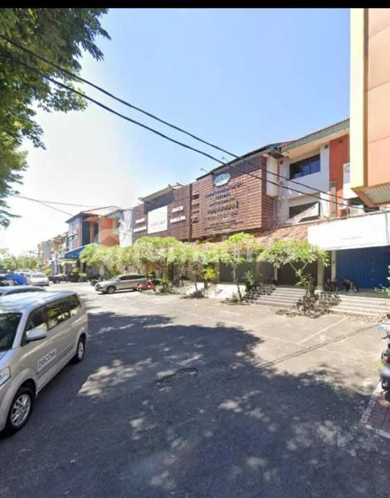 Ruko 3 Lt Beserta Isi Nya Kondisi Bagus Di By Pas Ngurah Rai Kuta - Image 1 of 4