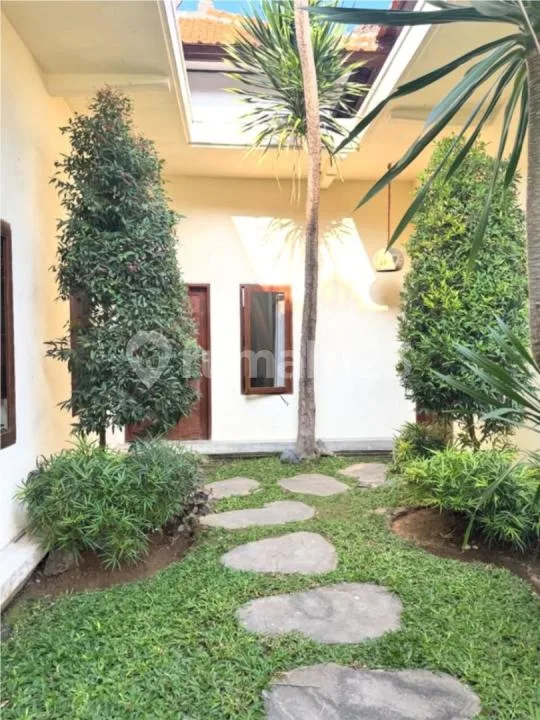 Villa Kamar Tidur 3 Ada Private Pool Fully Furnished Dekat Raya Canggu di Umalas - Image 3 of 4