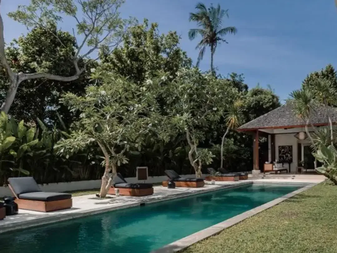 EXLUSIVE VILLA FOR SALE IN KEROBOKAN BADUNG - Image 4 of 10