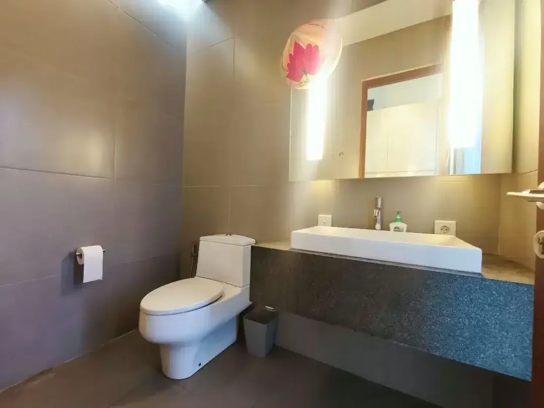 Disewakan Villa Besar Lokasi Tenang di Taman Giri, Nusa Dua. - Image 2 of 10